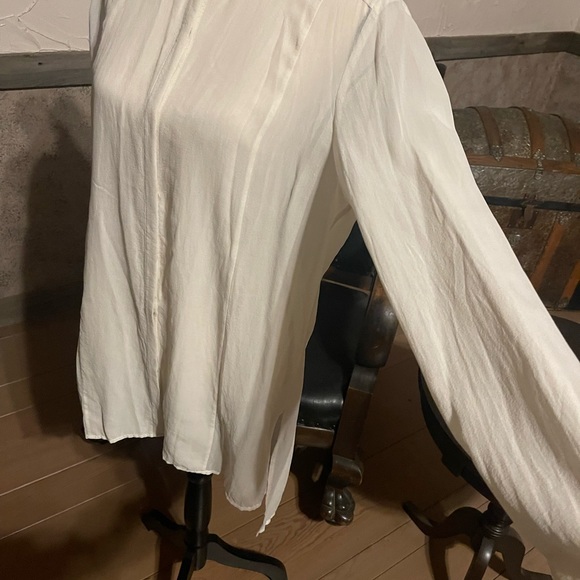 Sheer Hi-Lo Stunner - Picture 5 of 11